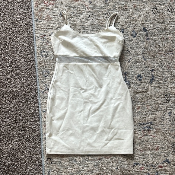 Lulus Dresses & Skirts - Lulu White Cocktail Dress